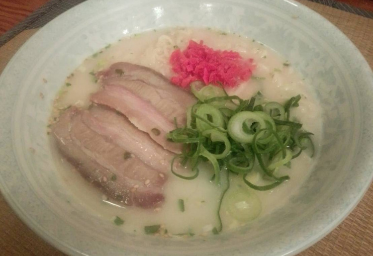 人に作ってもらったラーメン